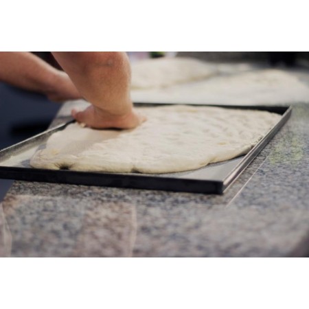 Teglia in ferro per una cottura perfetta della pizza - DAC Forniture