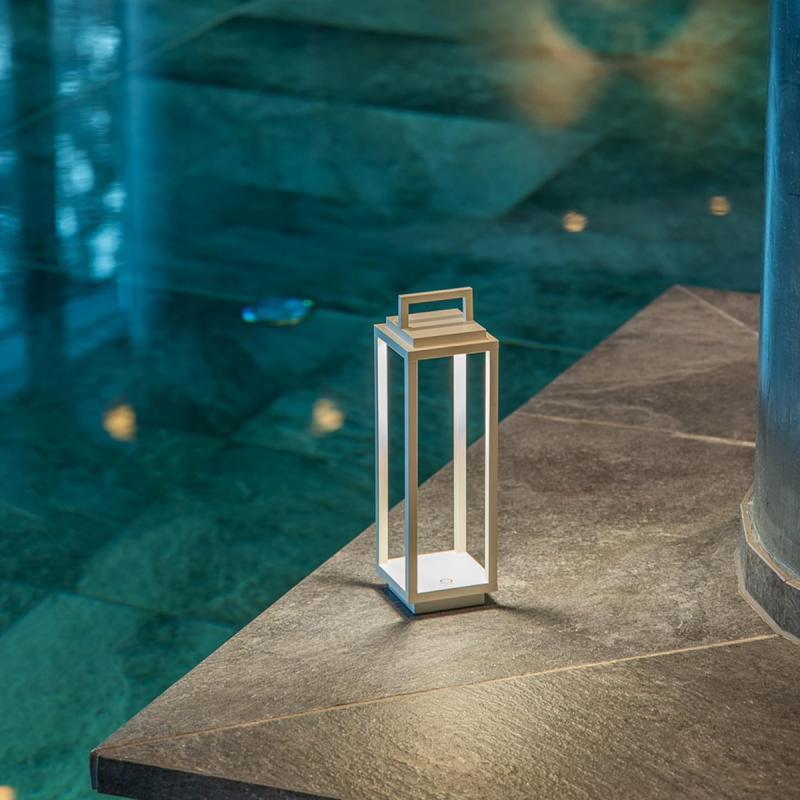 Lampada Resort bianca di Abert - DAC Forniture Alberghiere