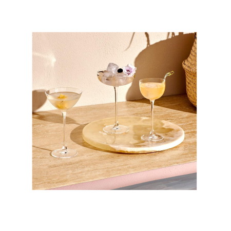 Calice leggero e raffinato, ideale per cocktail originali e d’effetto