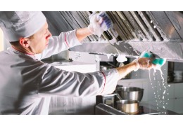 Detergenti Professionali per Ristorazione: Guida alla Scelta